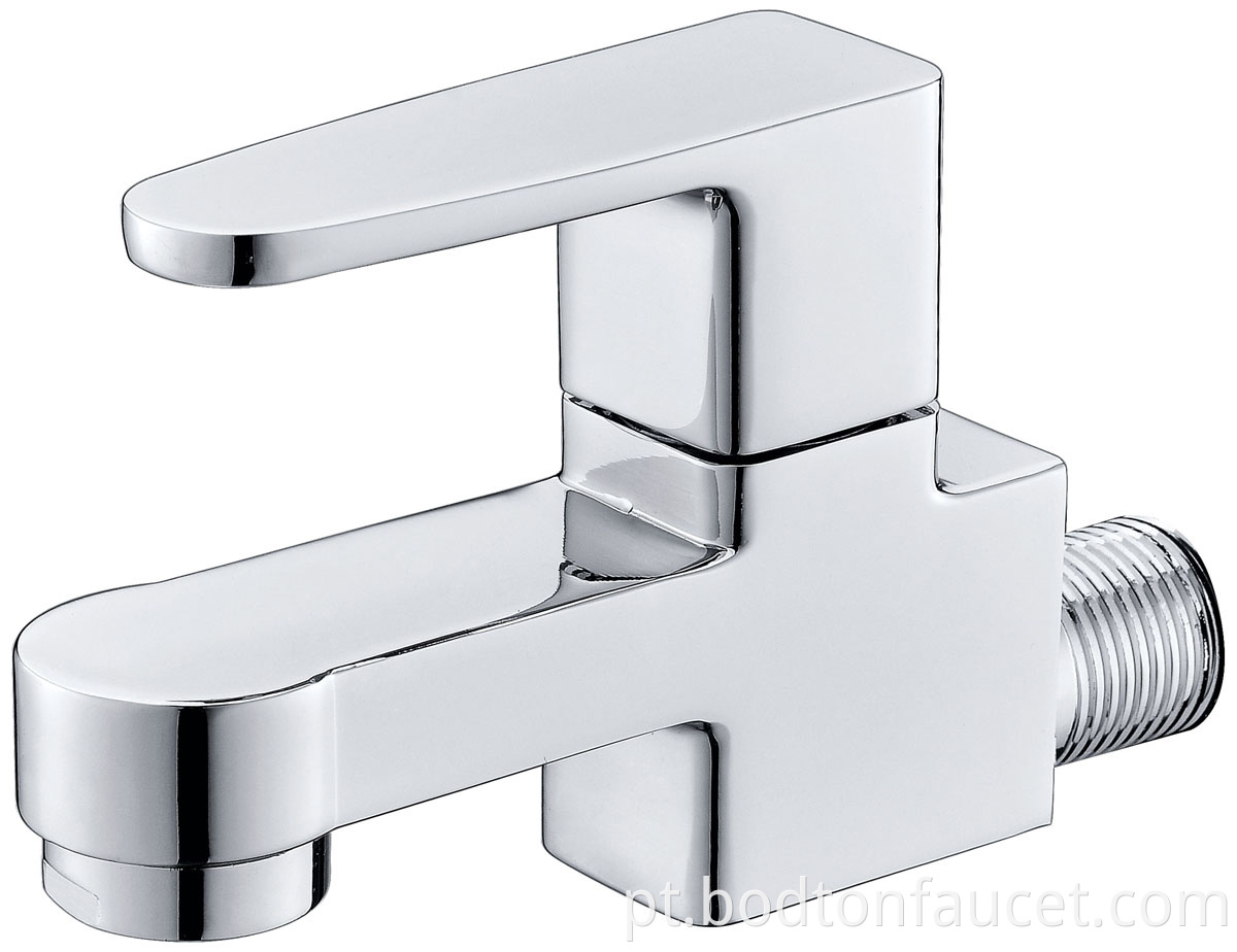 Angle valve for bathtub faucet